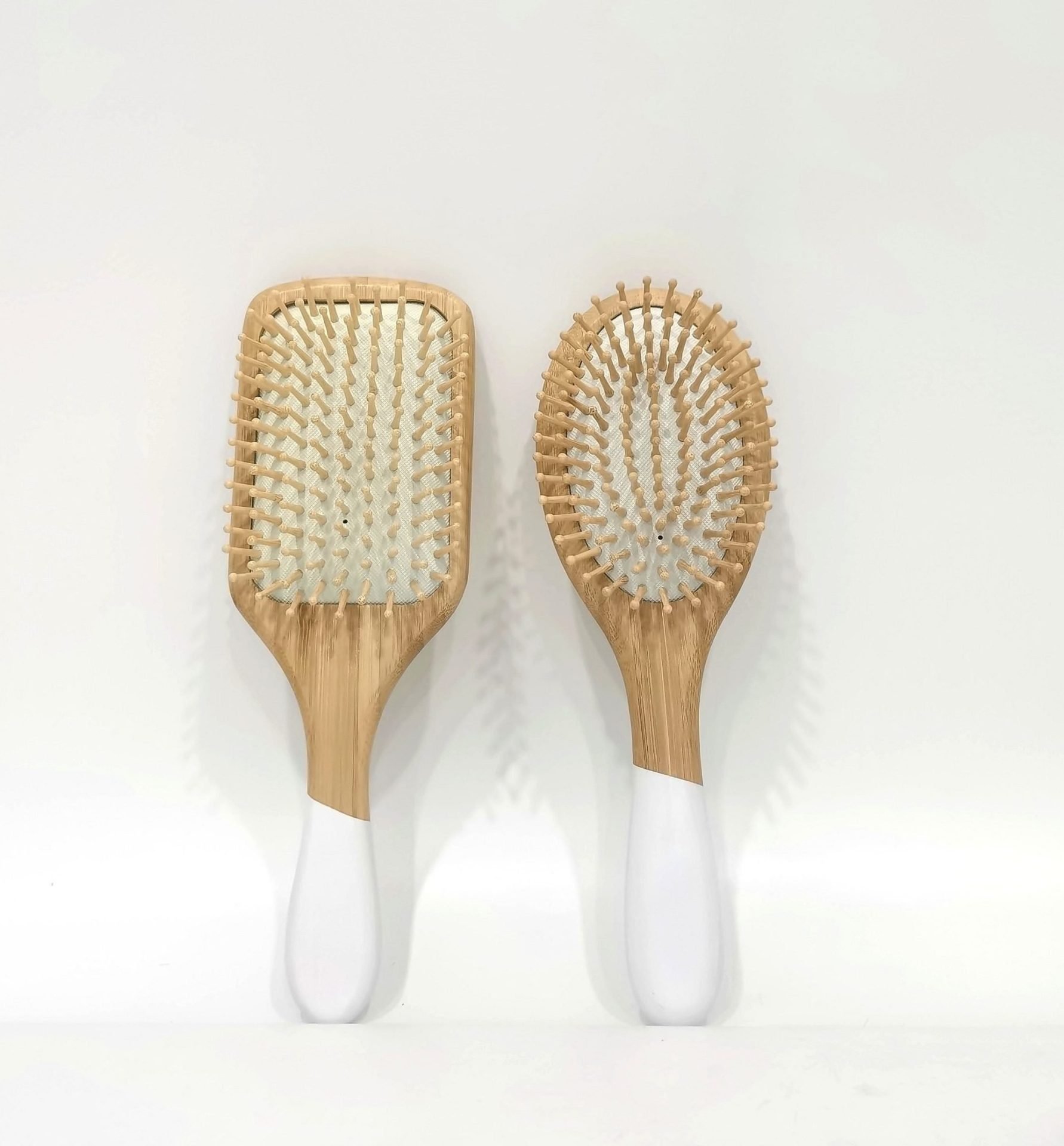 1pc/set Beautiful Bamboo Brush Hair Comb Detangling Hairbrush for Women,Men Exporter from China