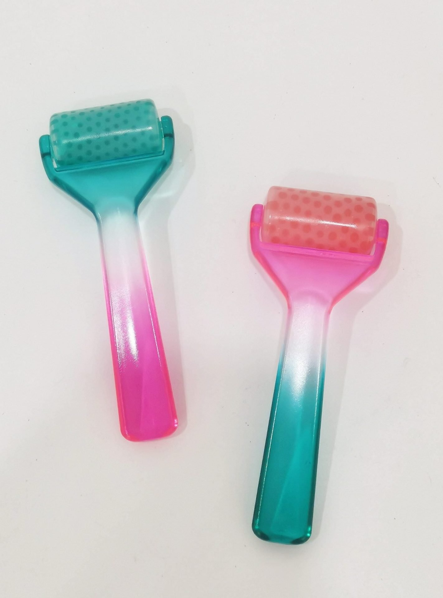 New style Facial Ice Roller Massager Supplier From China