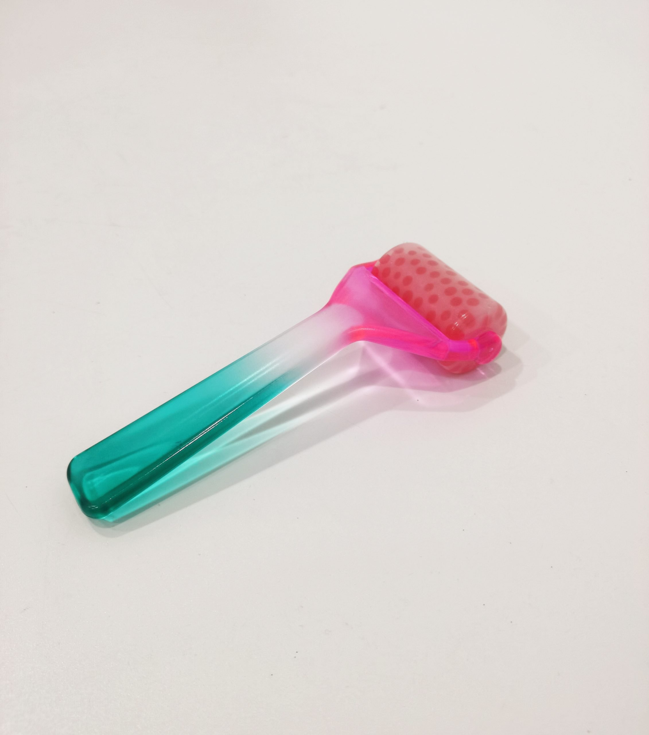 New style Facial Ice Roller Massager Supplier From China - Image 4
