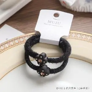 Plush Bear Hair Band Set: Add Adorable Warmth to Your Hairstyles - Image 2